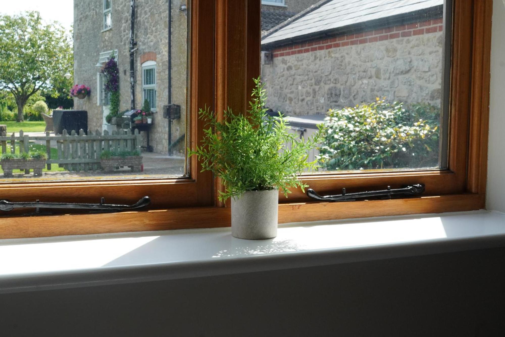 Hook Farm Cottages Royal Wootton Bassett Esterno foto