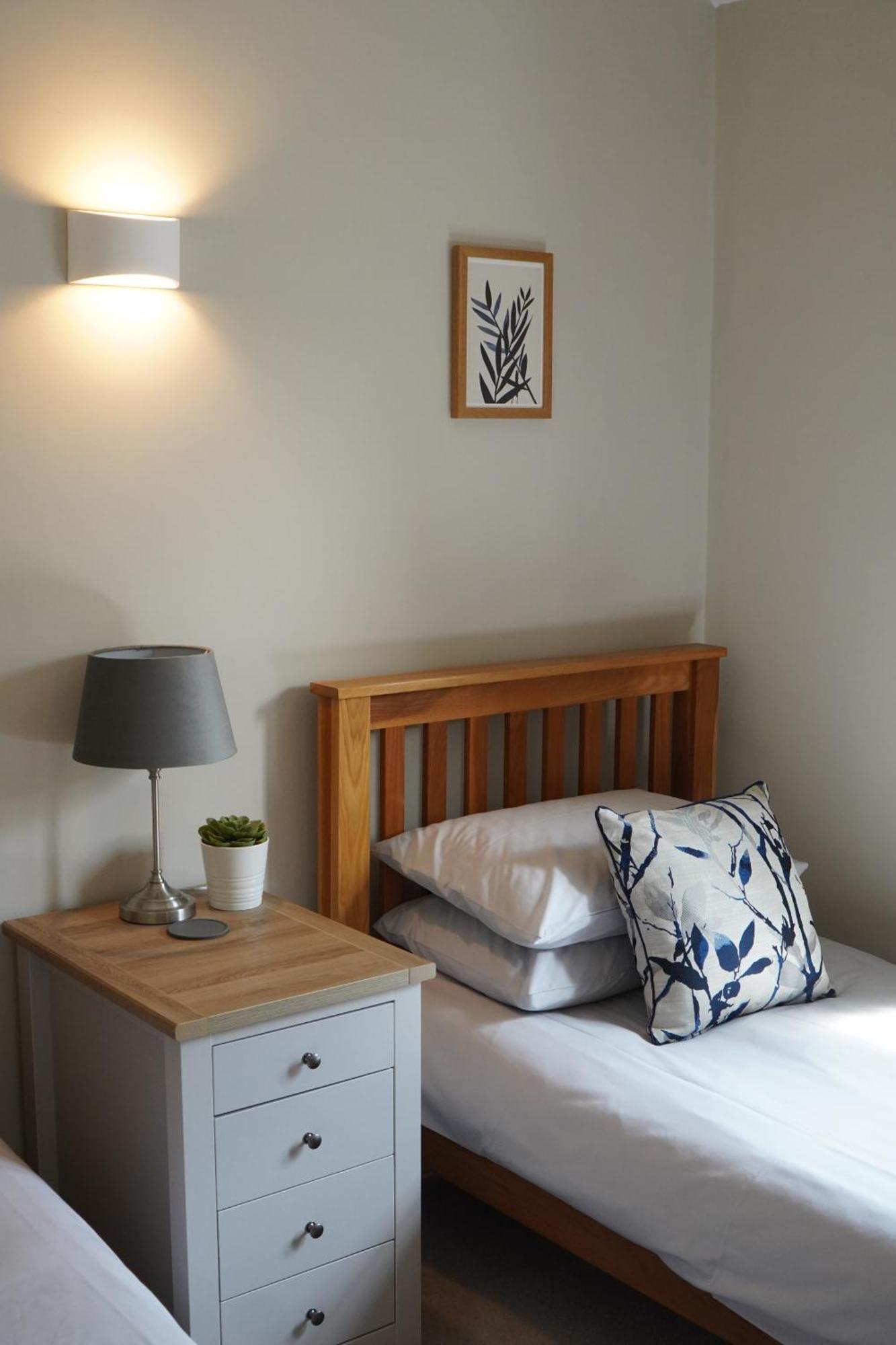 Hook Farm Cottages Royal Wootton Bassett Esterno foto