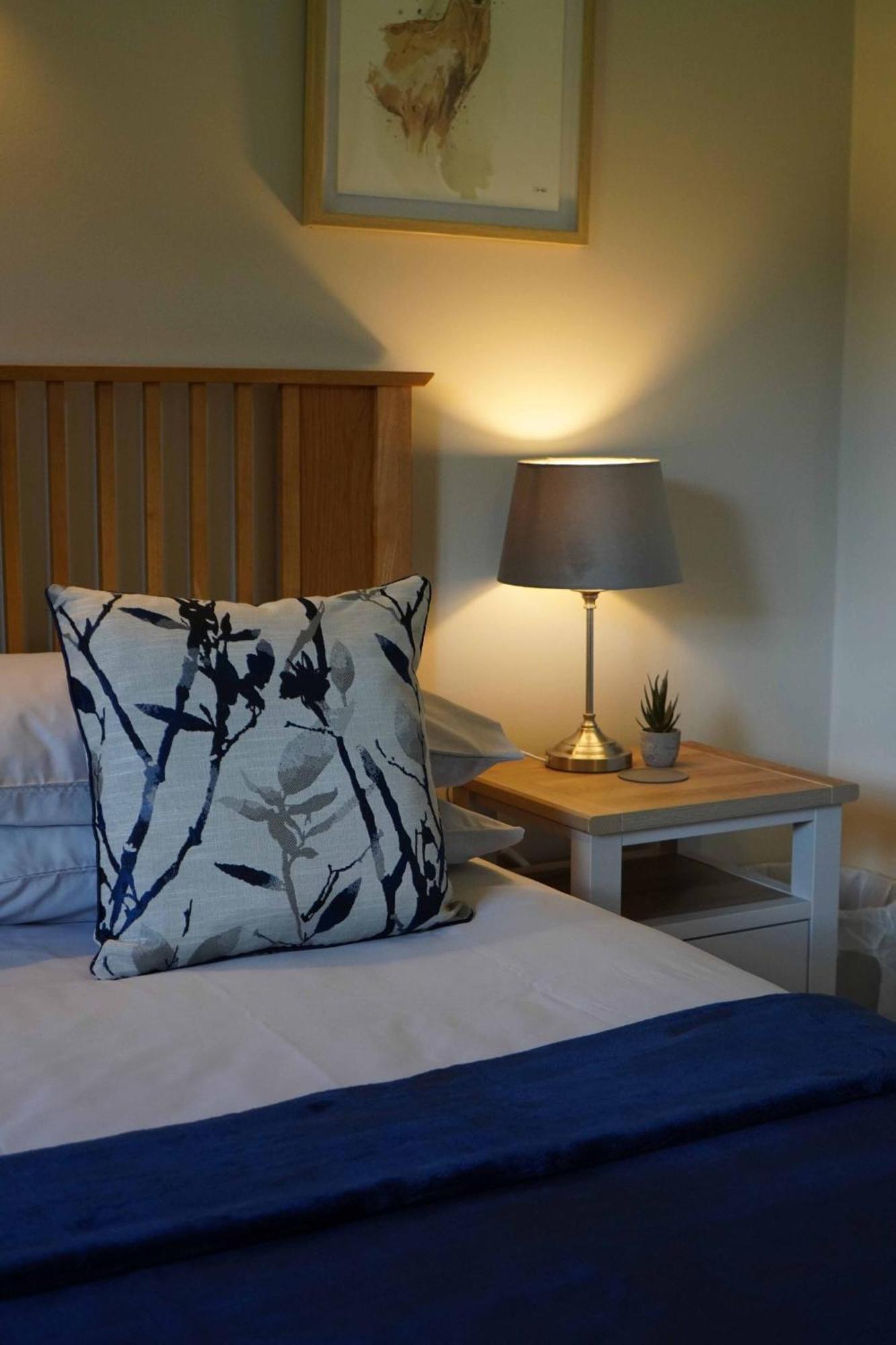 Hook Farm Cottages Royal Wootton Bassett Esterno foto